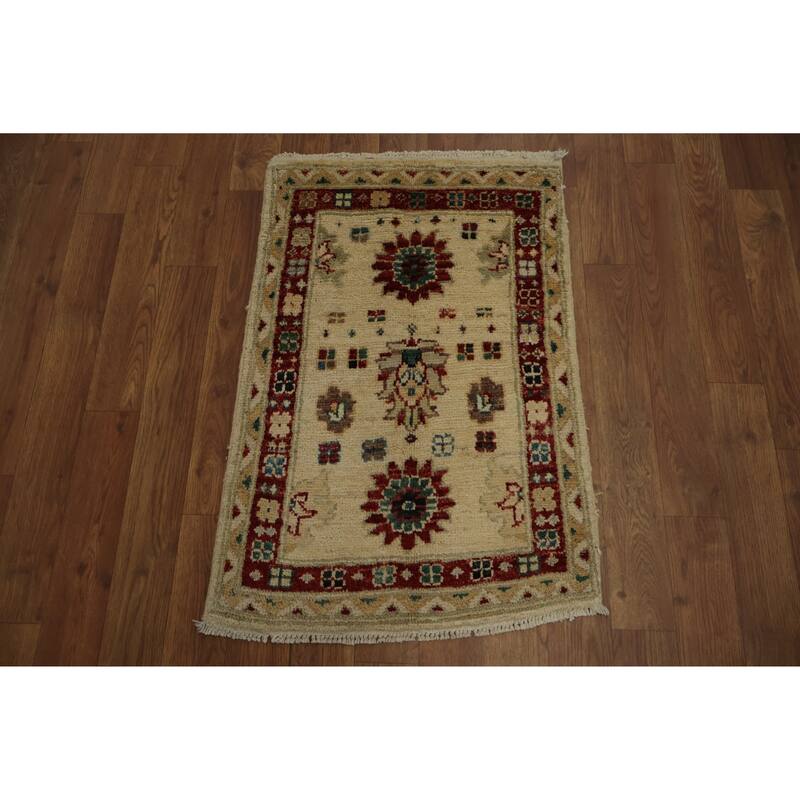Hand Knotted Oriental 100% Wool Carpet Traditional Floral Beige & Ivories Peshawar Area Rug - 2' 7'' X 1' 8''