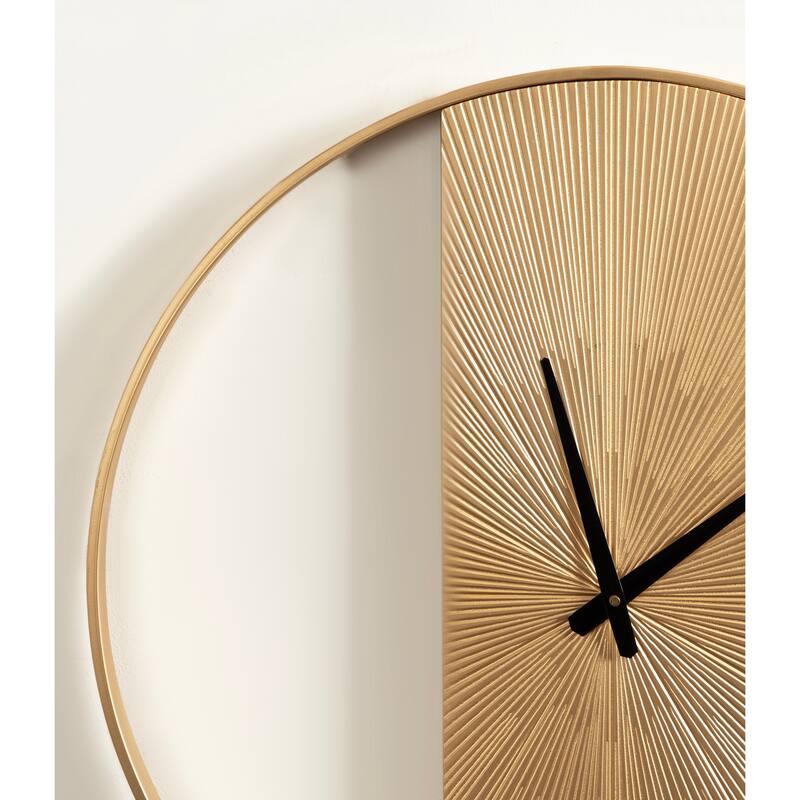 Kate and Laurel Ladd Round Numberless Wall Clock