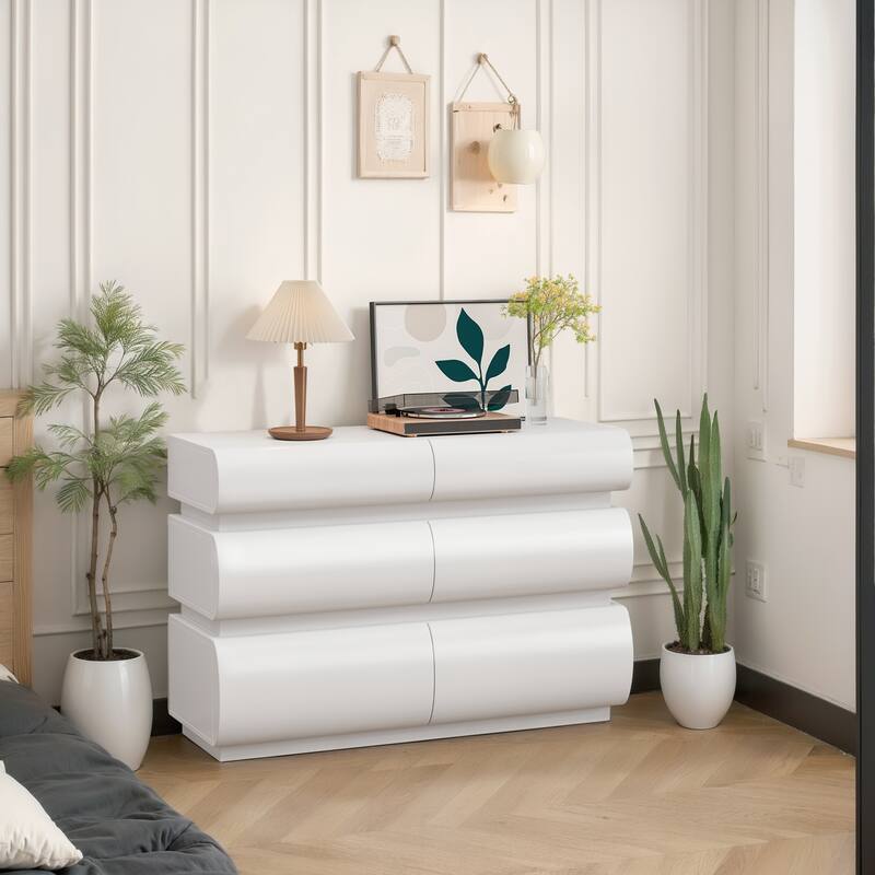Modern Bedroom Dresser with Wide Storage Drawers, No Handle