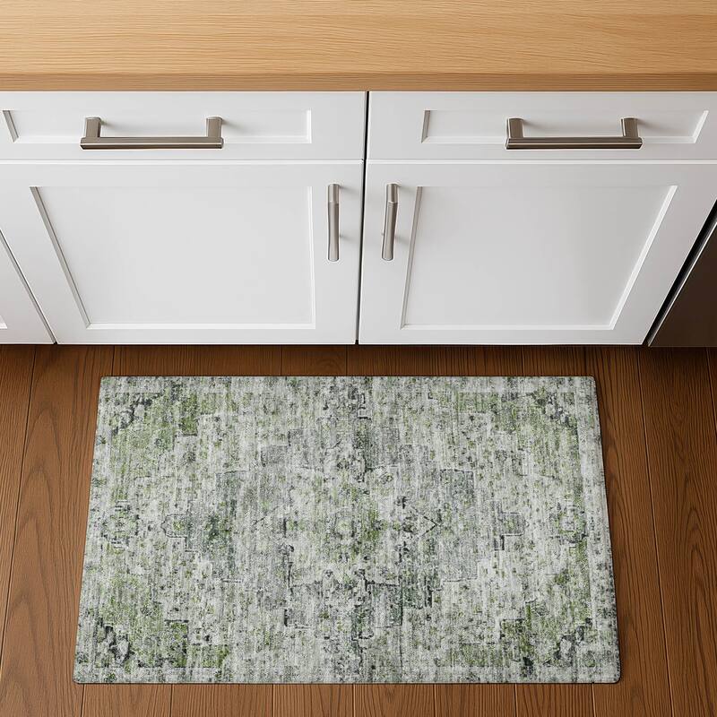 Premium Washable Super Soft Vintage Traditional Mayfield Rug - 1'8" x 2'6" - Aloe