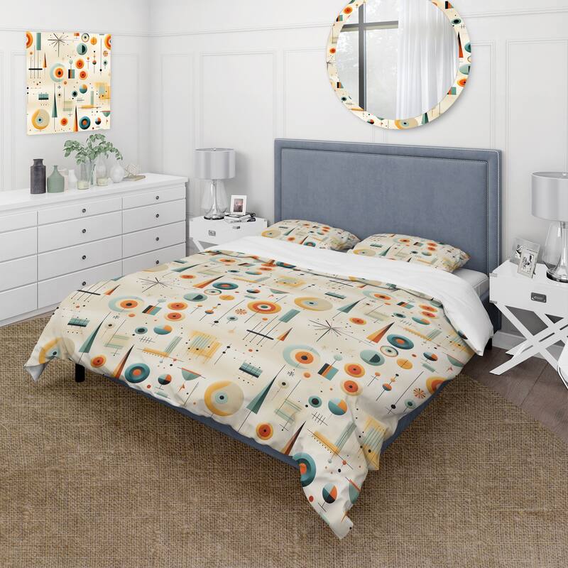 Designart "Midcentury Geometric Resurgence" Orange Mid-Century - Bedding Cover Set With Shams