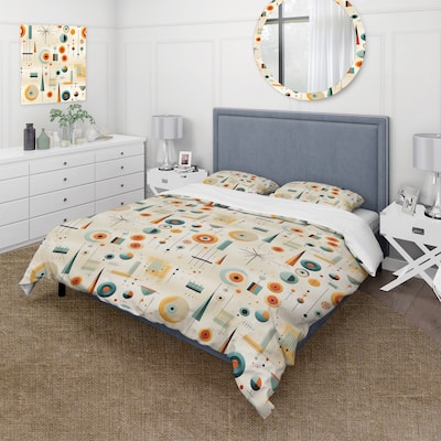 Designart "Midcentury Geometric Resurgence" Orange Mid-Century - Bedding Cover Set With Shams