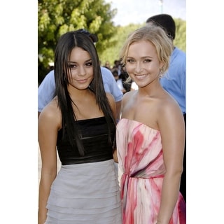 Vanessa Hudgens Hayden Panetierre At Arrivals For Arrivals - 2008 Teen