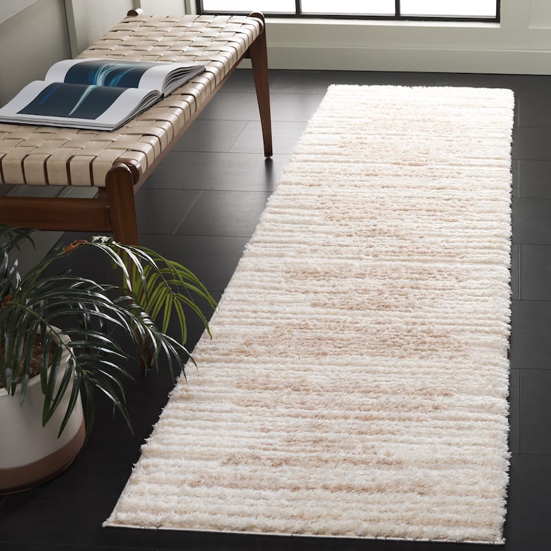 SAFAVIEH Seattle Gysele Shag Modern Contemporary 1-inch Thick Rug - 2'3" x 8' Runner - Ivory/Beige