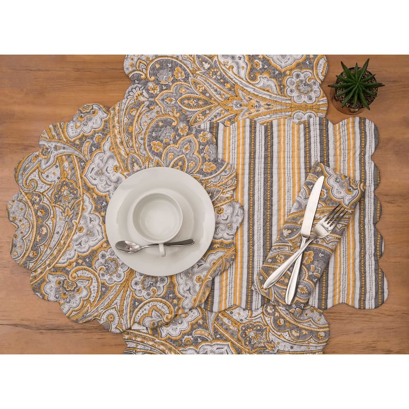 Shay Damask Placemats Set of 6, 13" x 19"