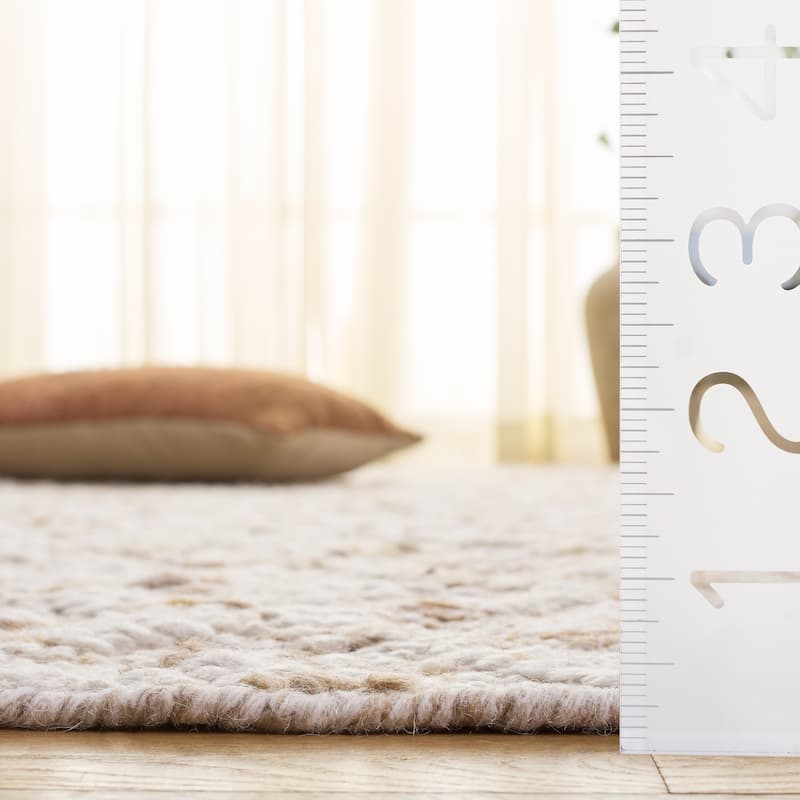 SAFAVIEH Handmade Natural Fiber Edel Wool Rug