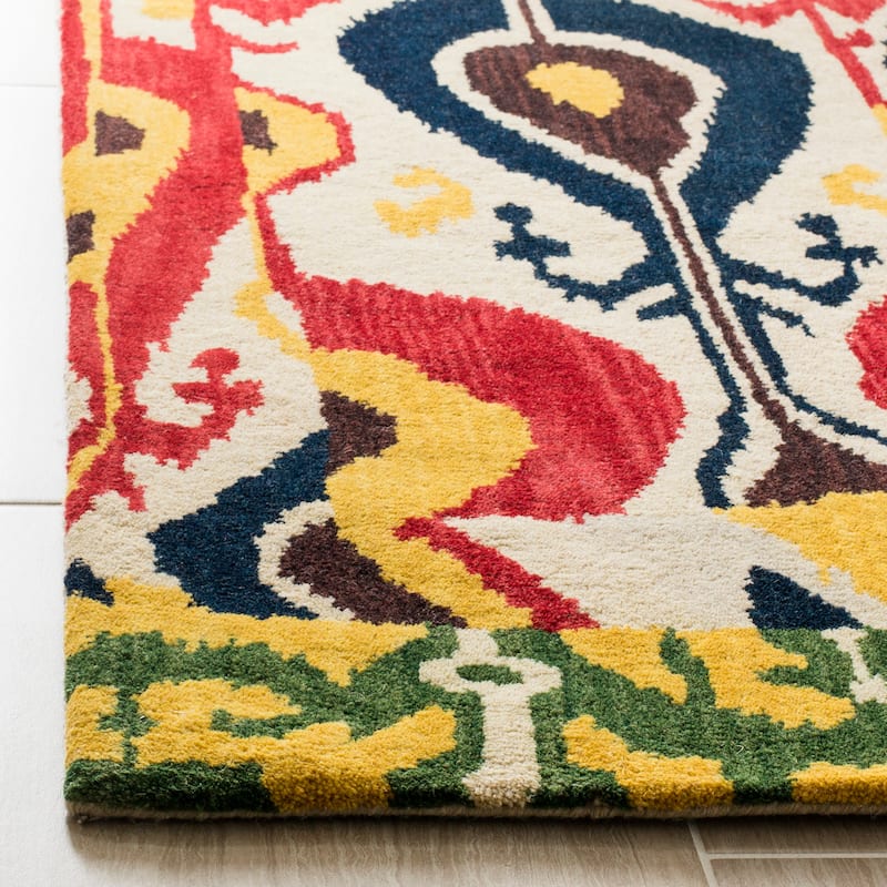 SAFAVIEH Handmade Ikat Meliha Modern Wool Rug