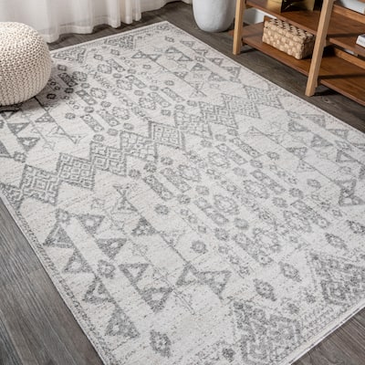 JONATHAN Y Skoura Tribal Diamond Geometric Area Rug