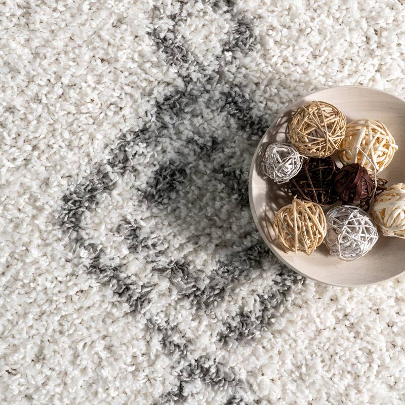 Nuloom Mackie Moroccan Tasseled Shag Area Rug