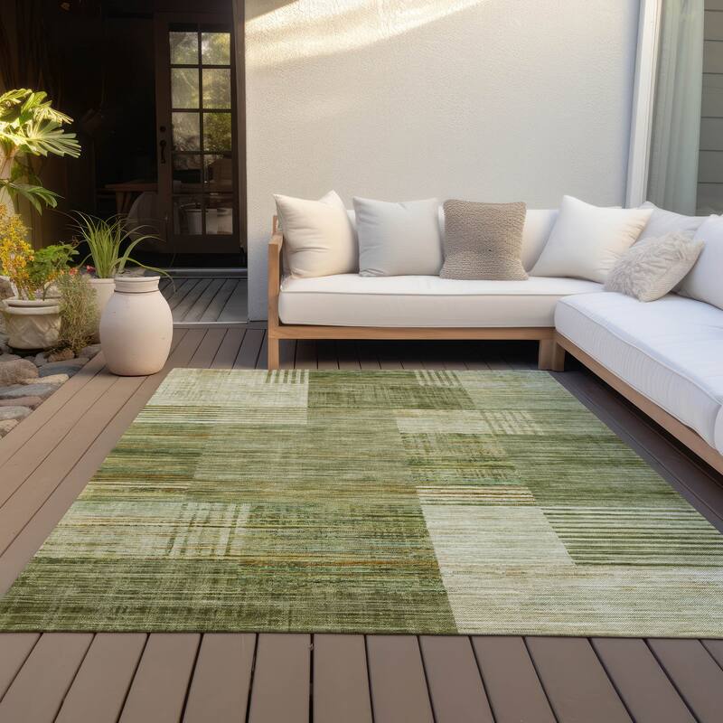 Machine Washable Indoor/Outdoor Contemporary Geo Chantille Rug - Aloe - 9' x 12'