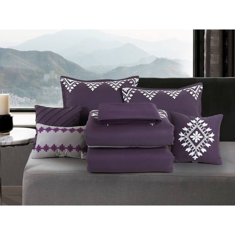 7 Piece Comforter Set Embroidered Bed in a Bag