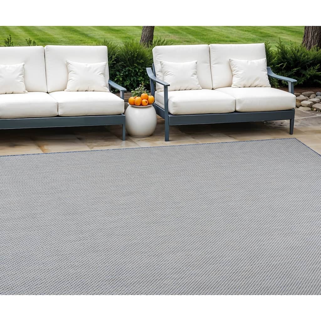 HomeRoots Contemporary Rectangle Outdoor Rug - 9' X 12'