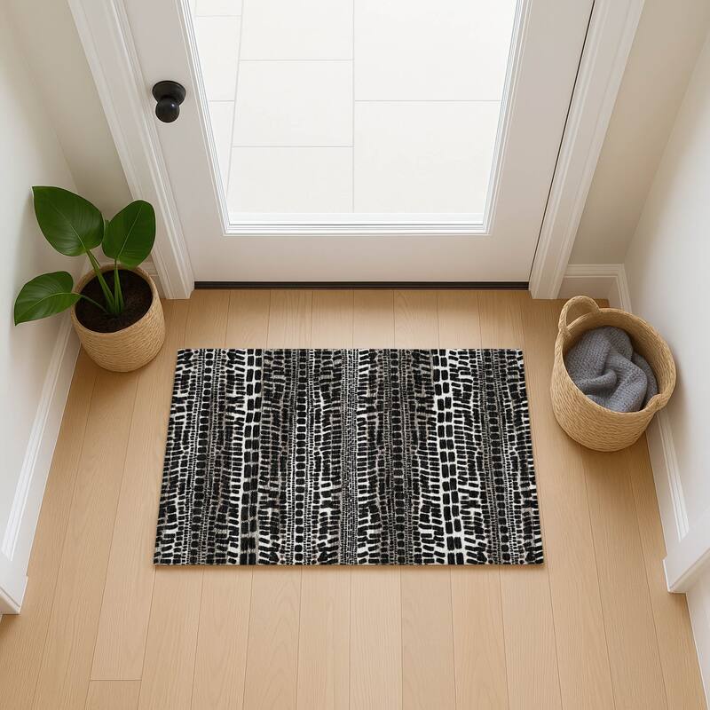 Machine Washable Indoor/ Outdoor Modern Winfield Chantille Rug