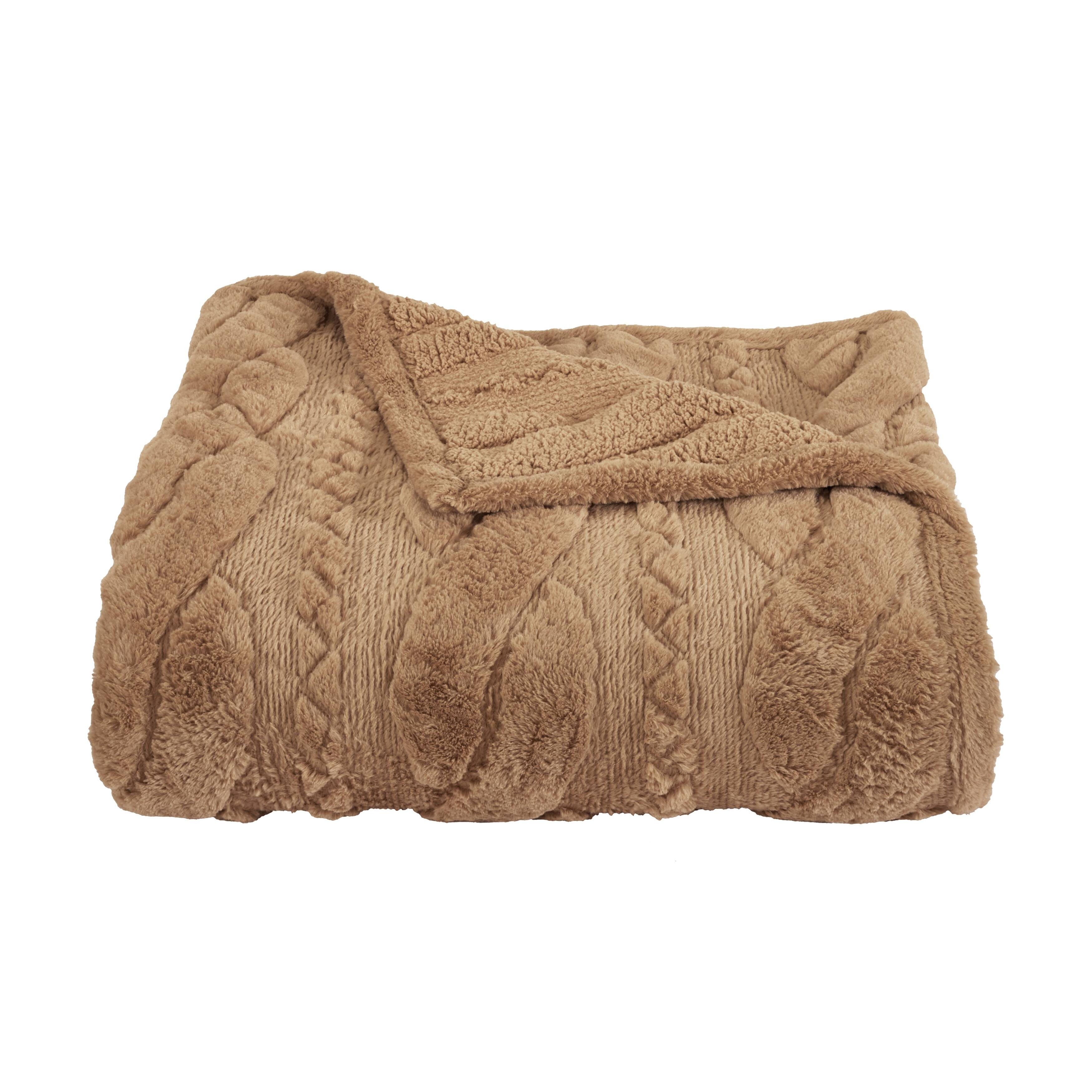 Cava Gold Quilt Set Bed Bath & Beyond 39390440