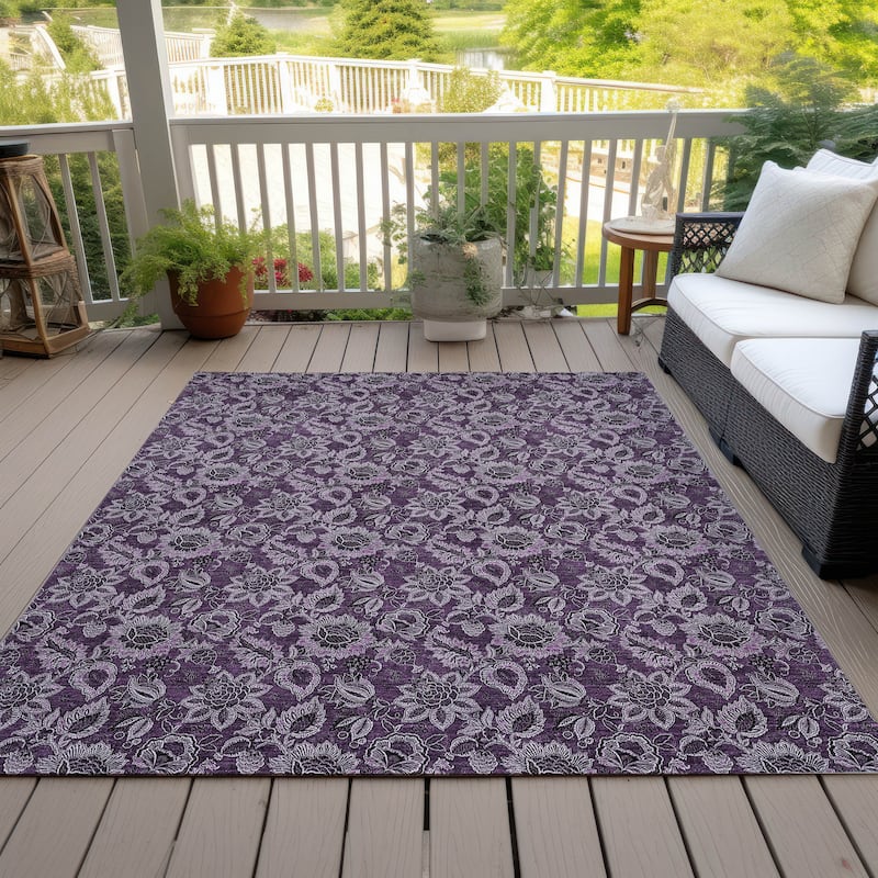 Machine Washable Indoor/ Outdoor Chantille Floral Farmhouse Rug - Eggplant - 2'6" x 3'10"