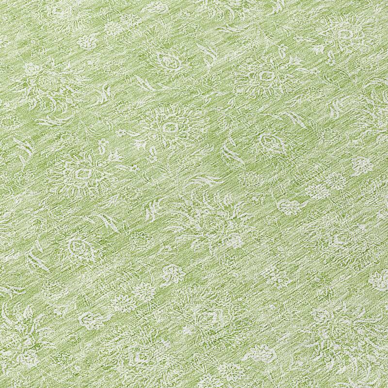 Machine Washable Indoor/ Outdoor Chantille Traditional Floral Rug