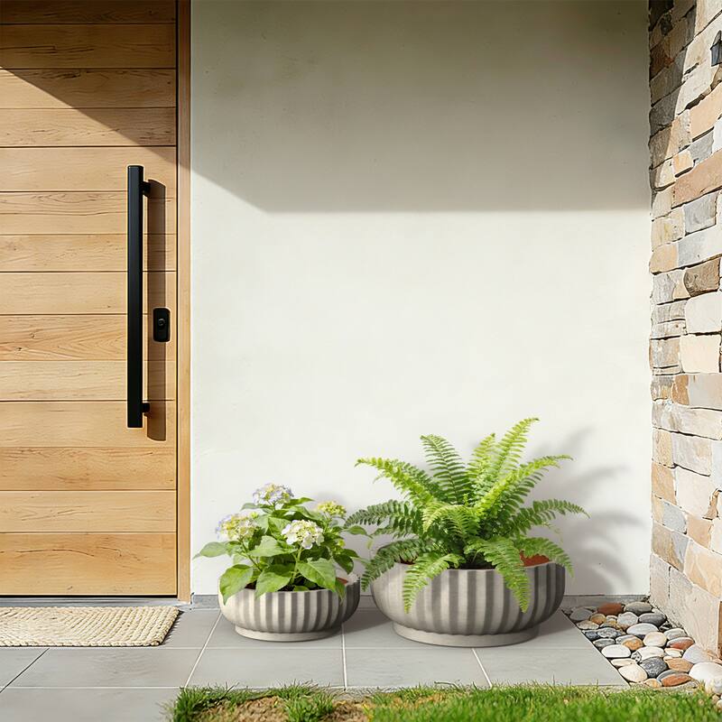 Concrete Round Planter / Pot Ribbed Design Planter Bowl