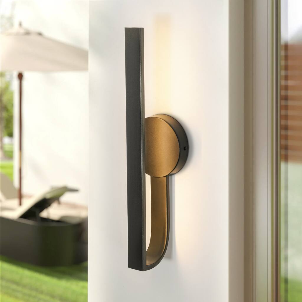 18.3" Modern Black Outdoor Wall Light - 8W 3000K Warm Light, IP54 Waterproof Linear Fixture for Patio & Porch