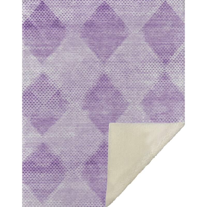 Premium Machine Washable Modern Diamonds Sherpa Throw Blanket