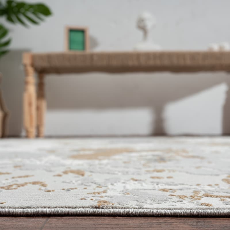 N Natori Bliss Abstract Floral Silver/Gold Modern Area Rug