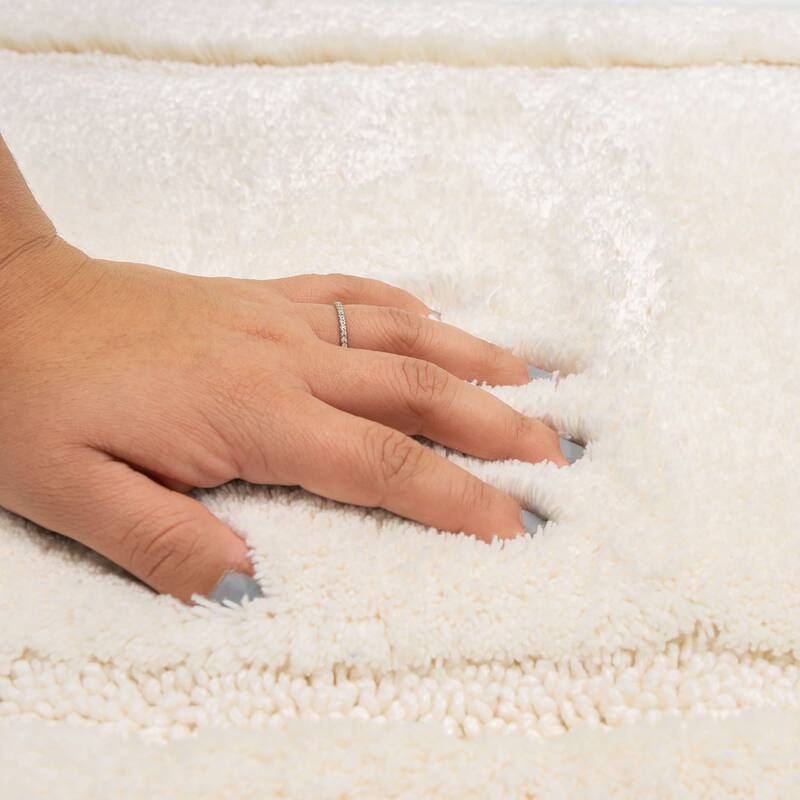 Mohawk Home Regency Bath Rug