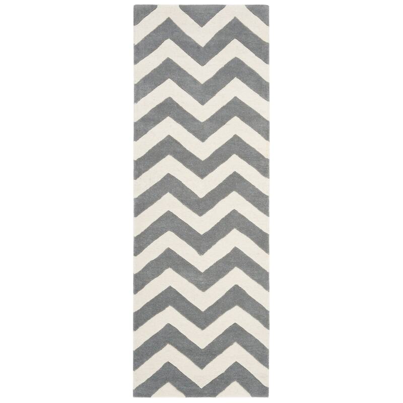 SAFAVIEH Handmade Chatham Traudel Modern Moroccan Wool Rug