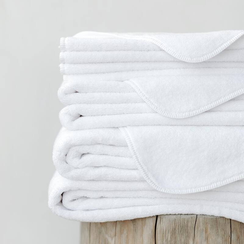 Jennifer Adams Lago Washcloth - White