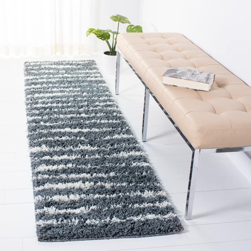 SAFAVIEH Venus Shag Bergny 1.75-inch Thick Rug - 2'2" x 14' Runner - Dark Grey/Ivory