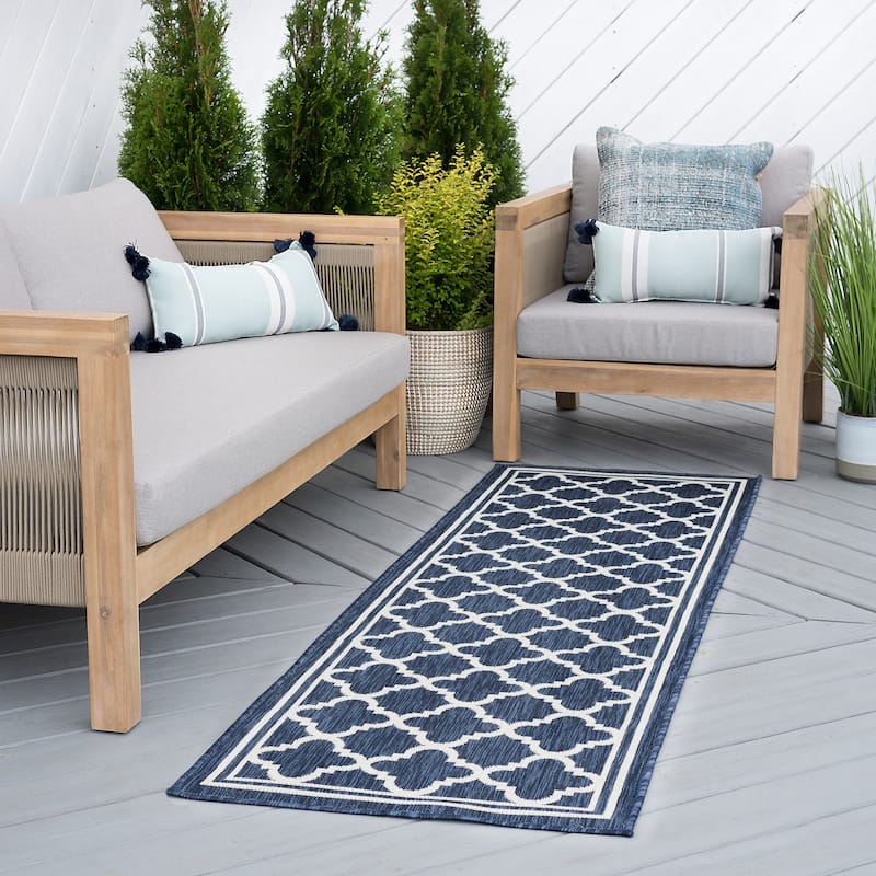 Exo Coastal Geometric Indoor/Outdoor Area Rug - 2'2'' x 7'3'' - Navy