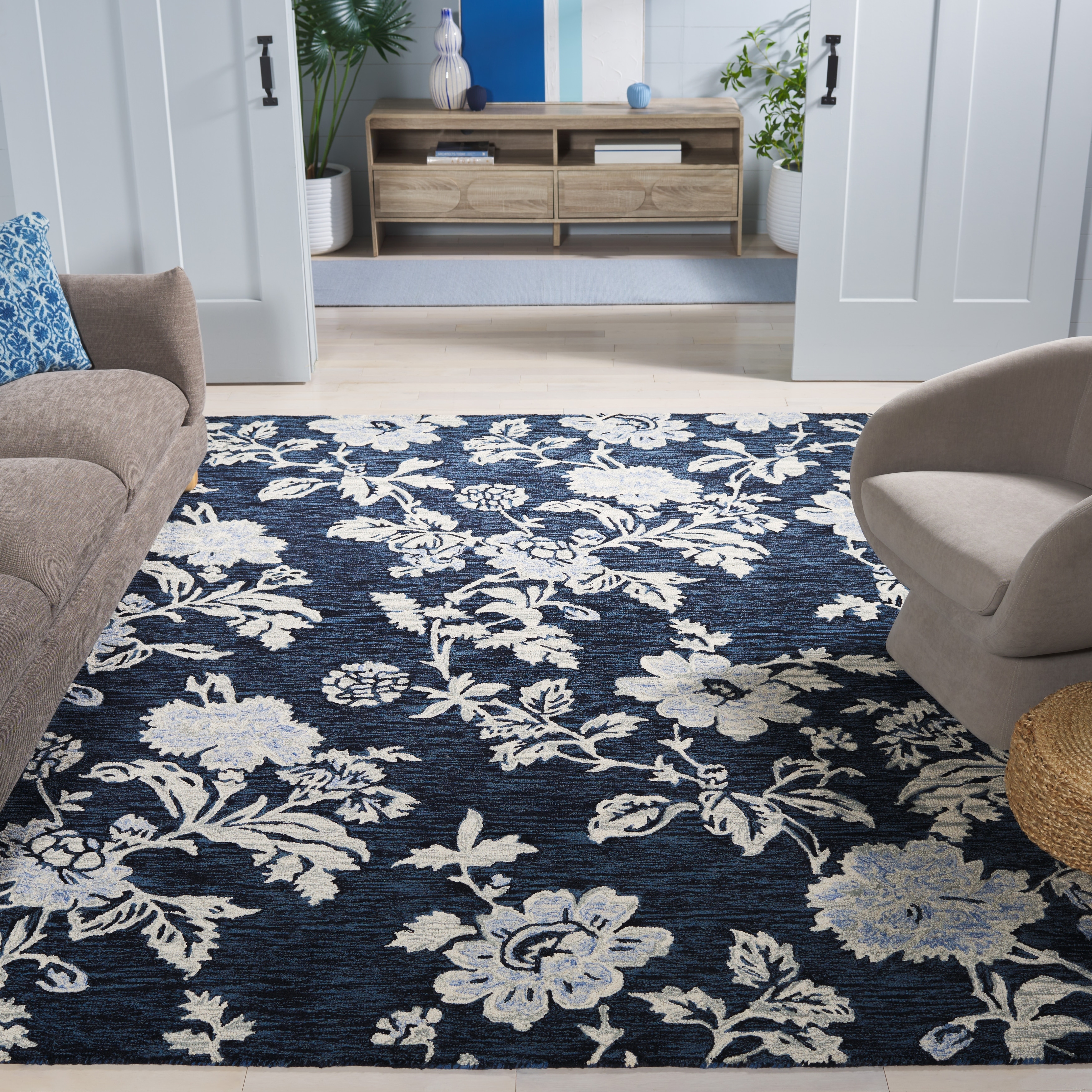SAFAVIEH Handmade Jardin Aneeta Country Wool Rug