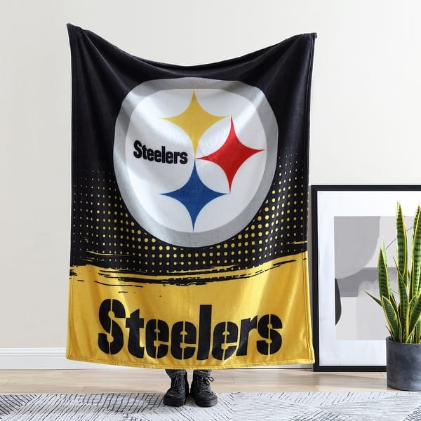 Pittsburgh Steelers NFL Licensed Gradual Plush Throw Blanket Bed Bath