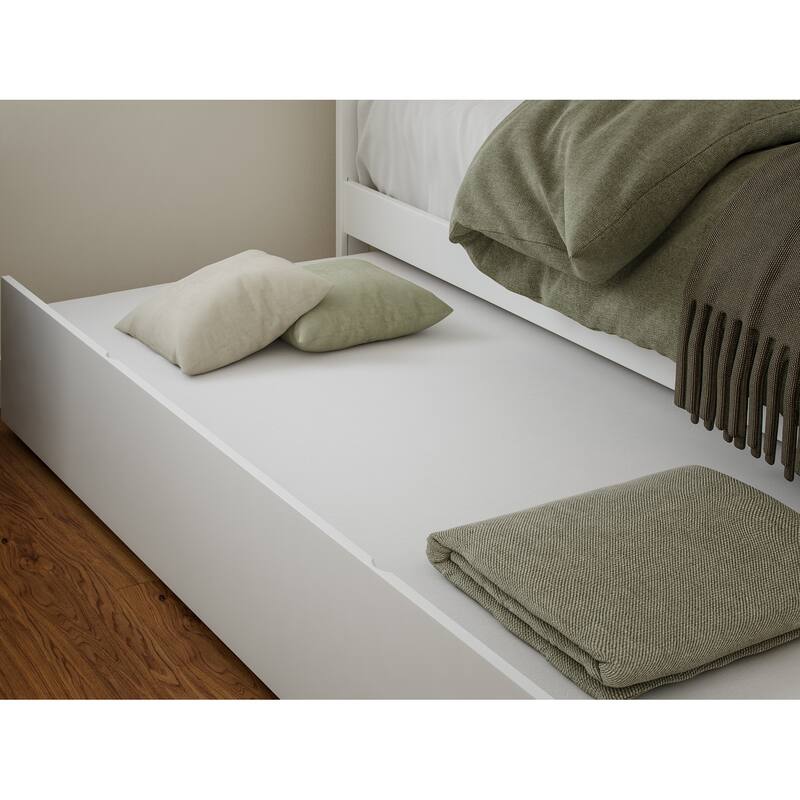 Nantucket Bed with Matching Footboard and Twin XL Trundle