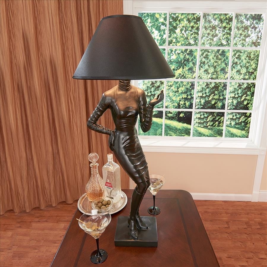 Design Toscano Mademoiselle Haute Couture Table Lamp DESIGN