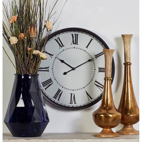 White Iron Traditional Wall Clock No Theme 20 x 20 x 3