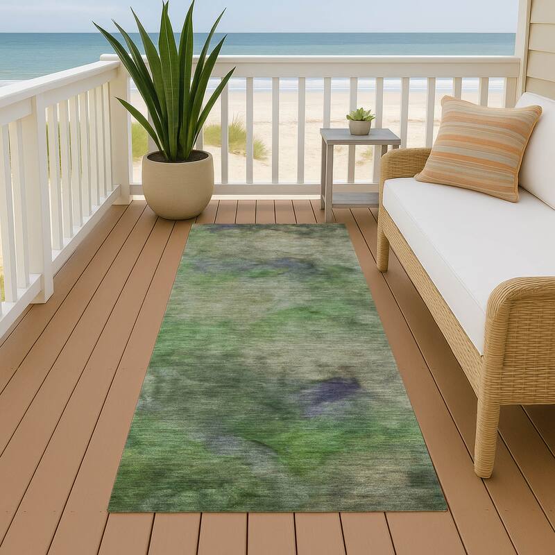 Machine Washable Indoor/ Outdoor Abstract Contemporary Chantille Rug - Green - 2'3" x 7'6"