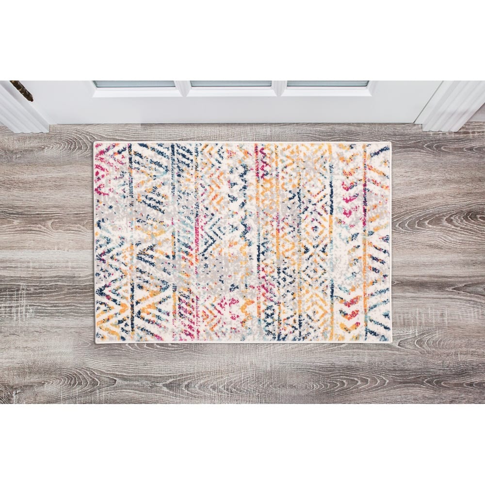 The Curated Nomad Midtown Geometric Distressed Bohemian Rug
