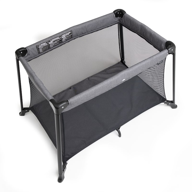 Metro Play Yard with Bassinet