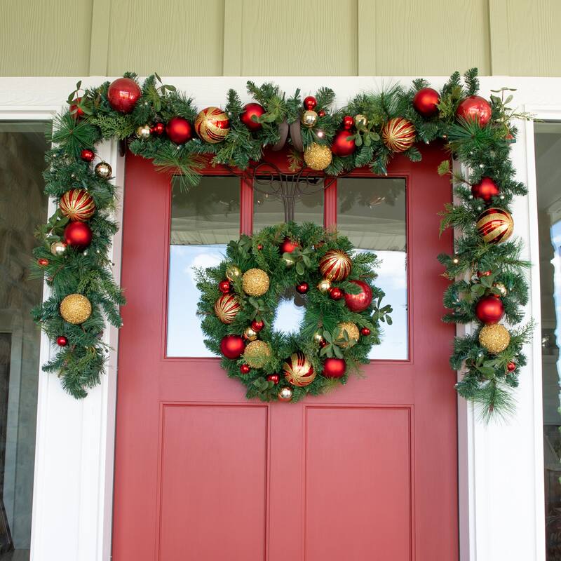 Village Lighting 24 in. Wreath - Christmas Classic