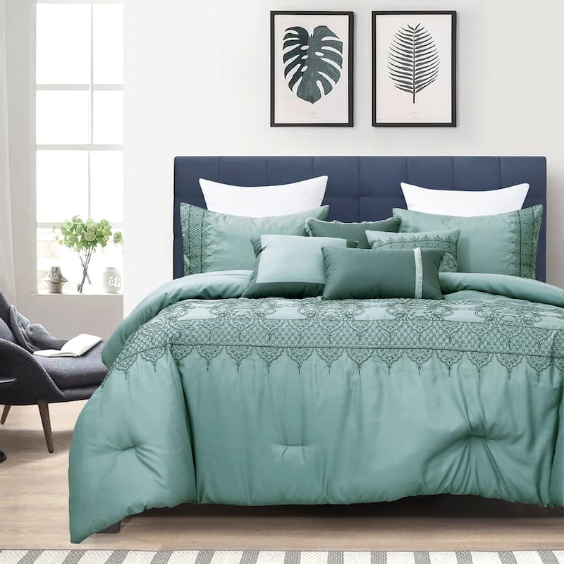Linda Luxury 7 Piece Comforter Set