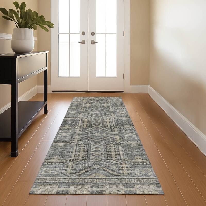 Premium Washable Super Soft Traditional Global Mayfield Rug - Pewter - 2'3" x 7'6"
