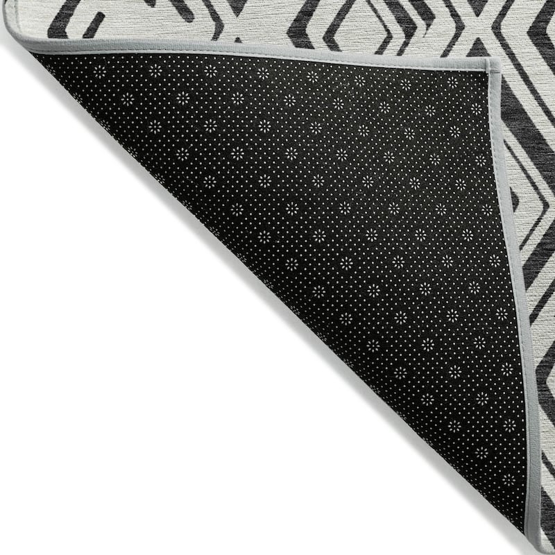 Machine Washable Indoor/ Outdoor Chantille Ombre Diamonds Rug