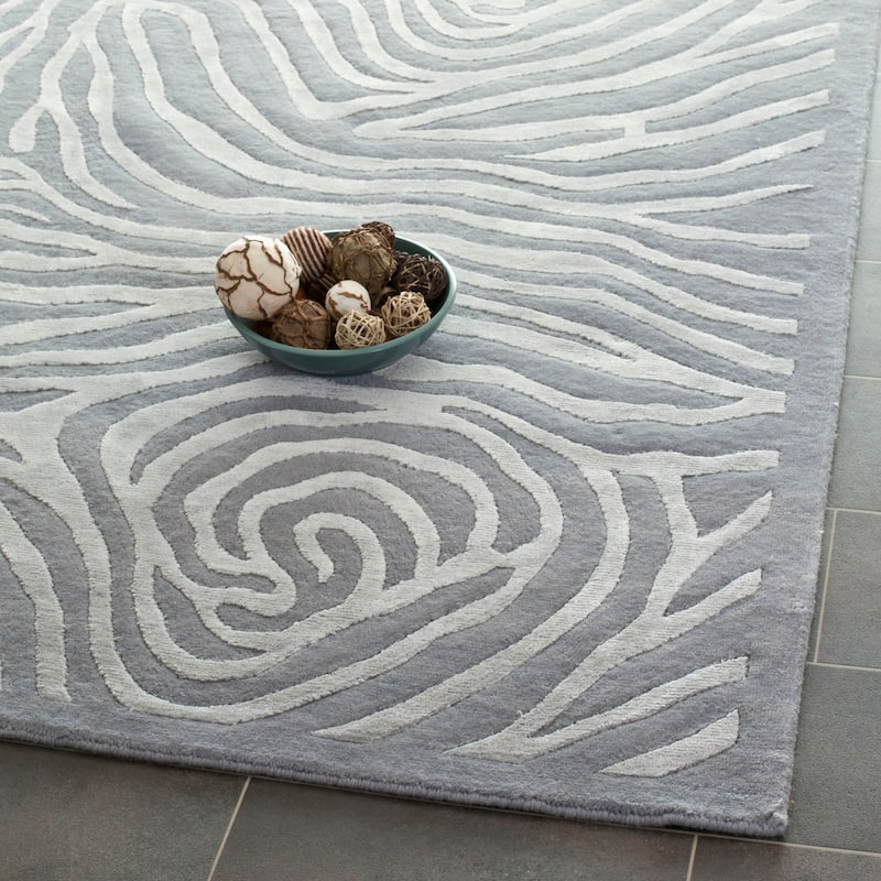 SAFAVIEH Couture Hand-knotted Tibetan Ilke Modern Wool Rug - 6' x 9' - Silver