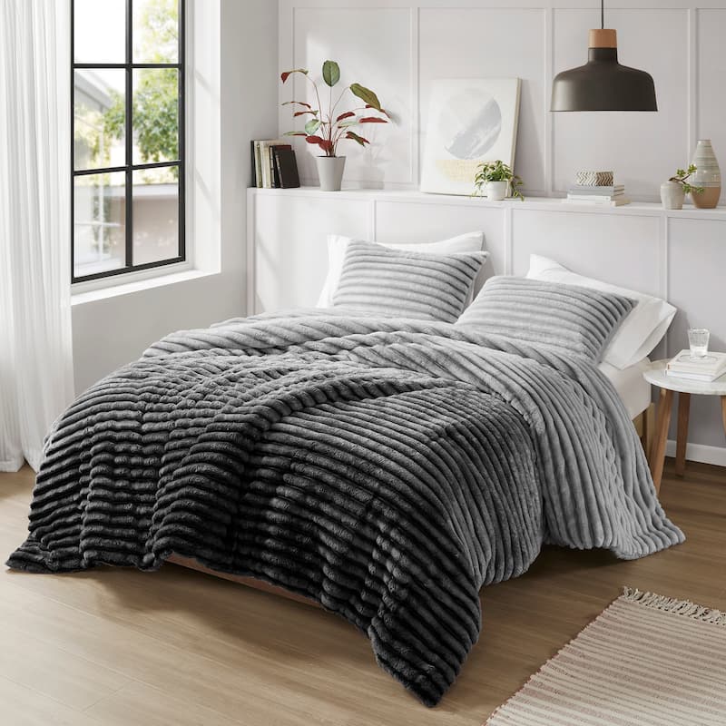 Chelsea Square Avril Fluffy Ribbed Plush Comforter Set