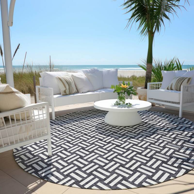 Machine Washable Indoor/ Outdoor Chantille Contempory Crosshatch Rug - Black - 8' x 8'
