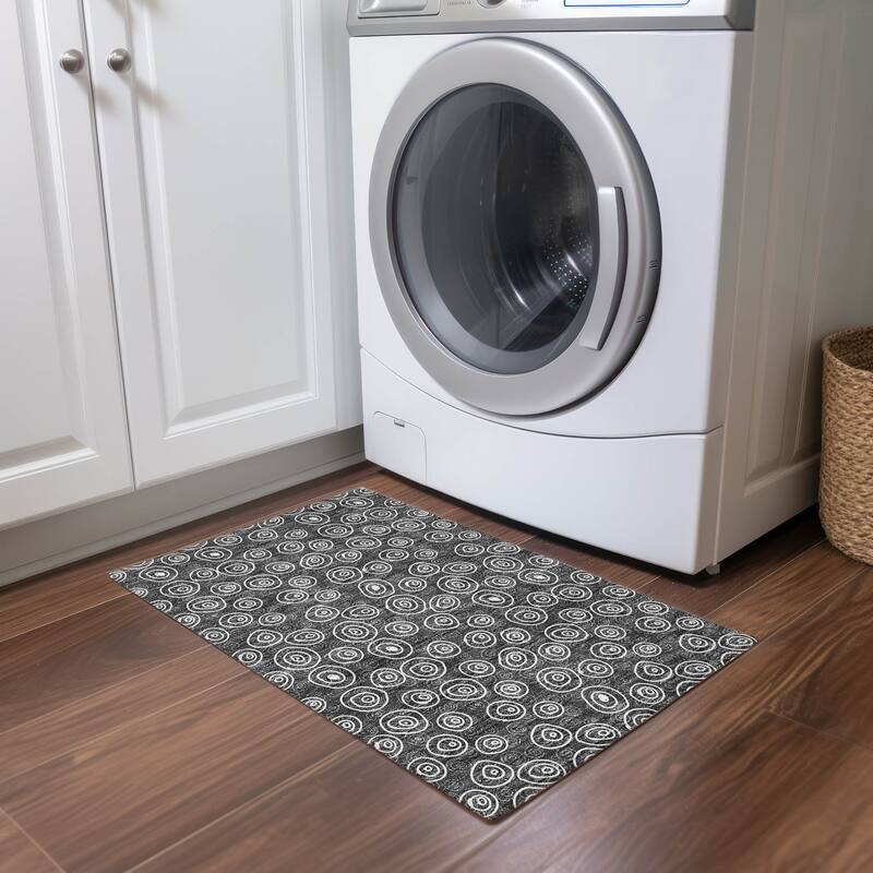 Machine Washable Indoor/ Outdoor Chantille Modern Bubbles Rug