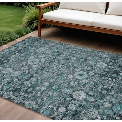 HomeRoots Oriental Traditional Rectangle Outdoor Rug