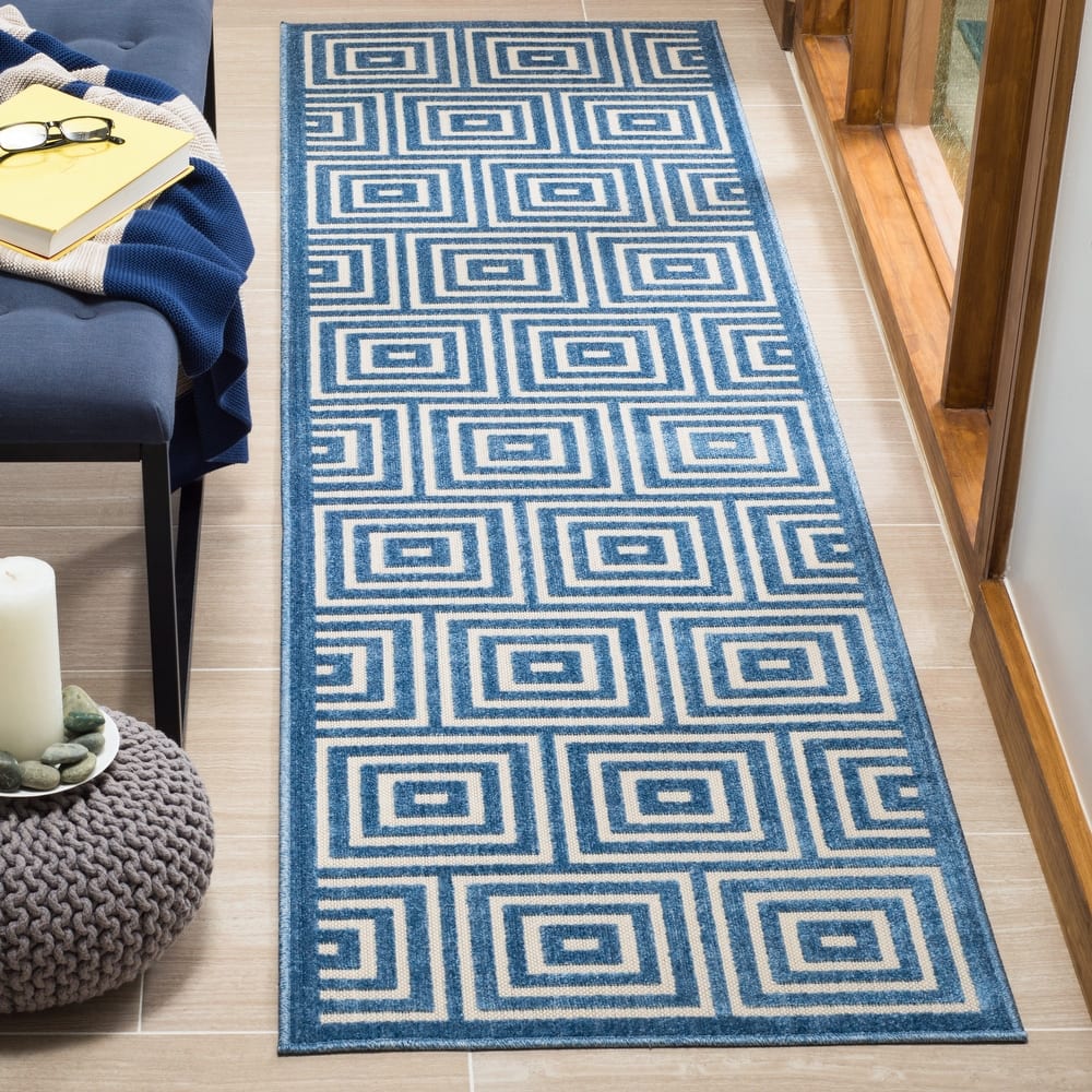 SAFAVIEH Cottage Burga Geometric Indoor/ Outdoor Patio Backyard Rug