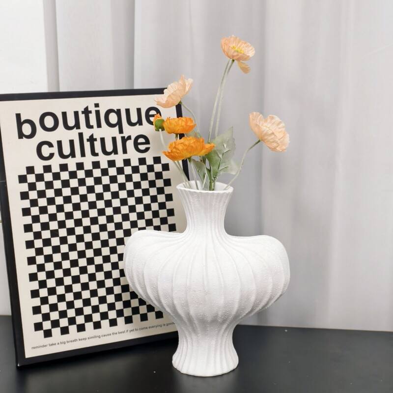 Minimalist Resin Modern Vase with Stripe Texture - White