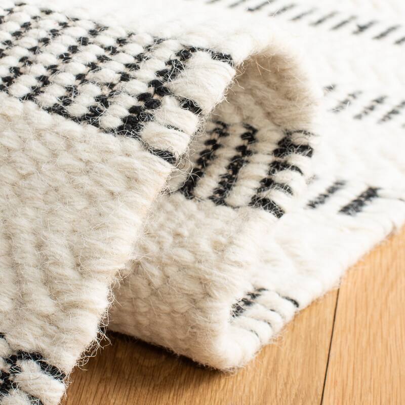 SAFAVIEH Handmade Vermont Tawnya Stripe Wool Rug