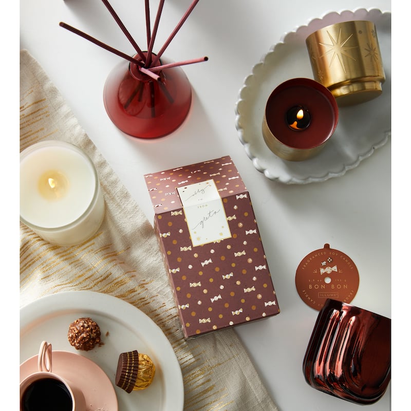 ILLUME Fa La Lovely Bon Bon Candle